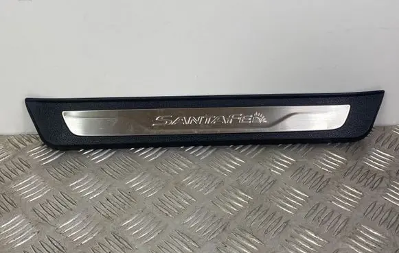 Hyundai Grand Santa Fe NC Side skirt rear trim 85879B8500