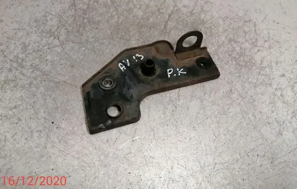 Toyota Avensis T270 Radiator mount bracket