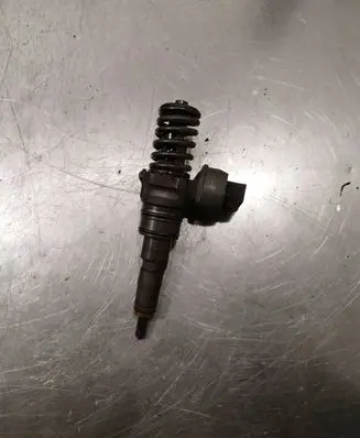 Volkswagen Caddy Fuel injector 038130073br 0414720232