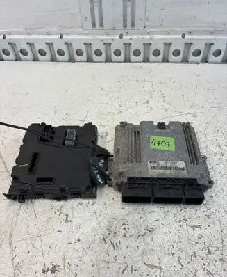 Renault Master III Engine ECU kit and lock set 0281030577 237102265R 237104134R