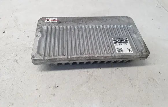 Toyota Yaris Engine control unit/module 896610DT20
