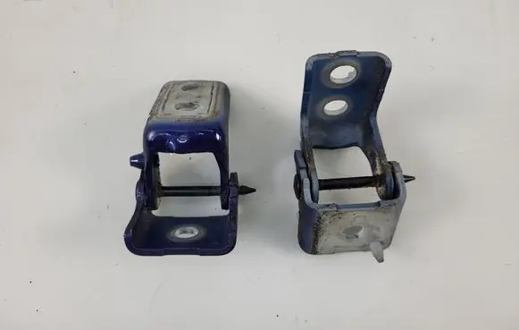 Peugeot 308 Front door hinge set 9671886880