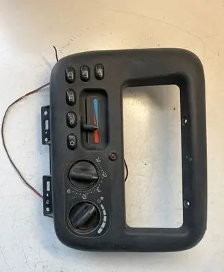 Chrysler Voyager Climate control unit 6865102 58024E 4901809660