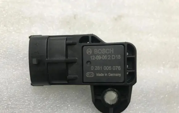 Jeep Grand Cherokee Turbo air boost pressure sensor 68053596AA