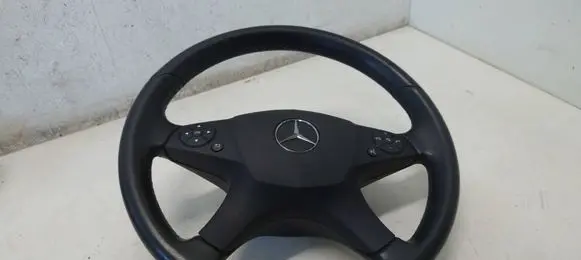 Mercedes-Benz C W204 Steering wheel