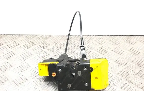 Volvo S80 Rear door lock 30634624