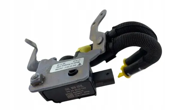 Porsche Cayenne (9Y0 9Y3) Air pressure sensor 04L906051L