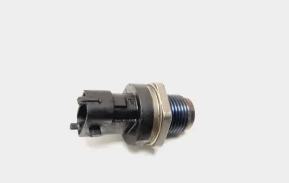 Fuel pressure sensor