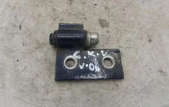 BMW 5 E39 Rear door lower hinge NOCODE