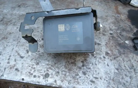 Renault Talisman ABS Pump 476604349R