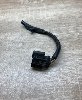 BMW 5 F10 F11 Plug wire 1438157