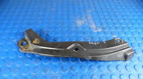Skoda Fabia Mk3 (NJ) Headlight/headlamp mounting bracket 6V0805932
