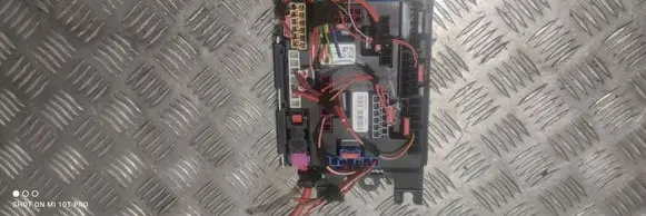 BMW X5 F15 Fuse box set 681965101
