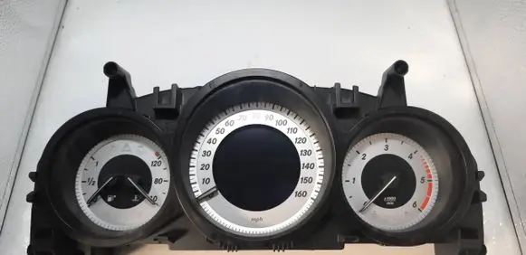 Mercedes-Benz C W204 Speedometer (instrument cluster) A2049004408 A2C33221900