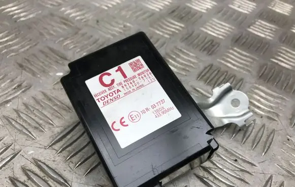 Lexus CT 200H Tire pressure control unit 8976076030