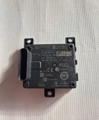 Volkswagen Golf VIII Distronic sensor radar 5WA907572A 5WA907561
