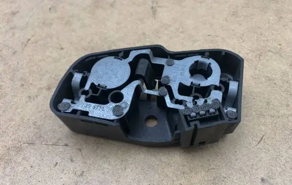 BMW 3 E46 Tail light bulb cover holder 8374809 63218374809 63217165843