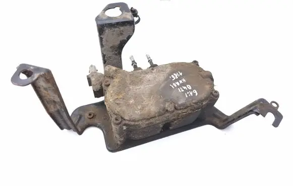Jeep Cherokee Fuel filter housing 68110234AA 52786D0864
