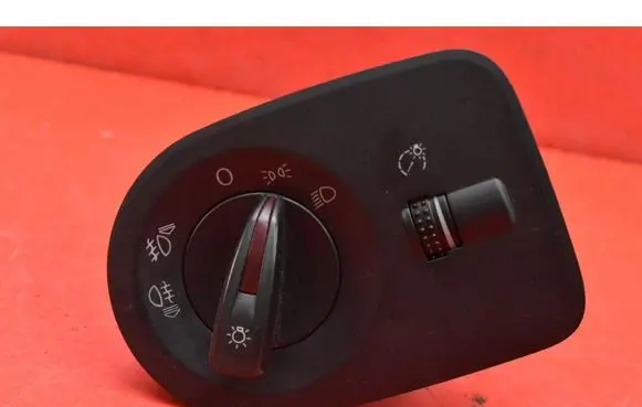 Seat Ibiza IV (6J,6P) Light switch 6J1941531C