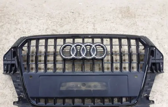 Audi Q3 8U Front grill 8U0853651F 8U0853651G 8J0853651B