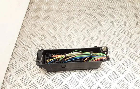Ford Focus Fuse module 55FK0T40A