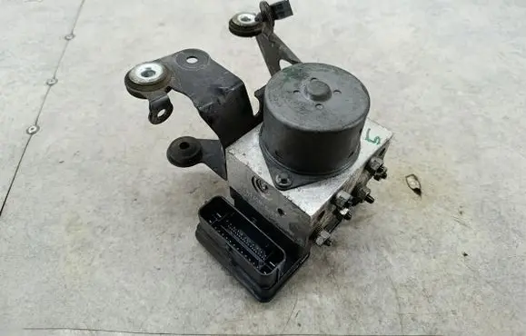 Ford S-MAX ABS Pump 6G912M110AH