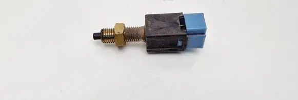 Nissan King Cab, Navara Brake pedal sensor switch