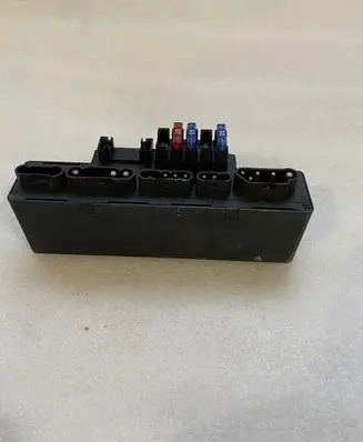 Mercedes-Benz E W210 Fuse module A2105400372