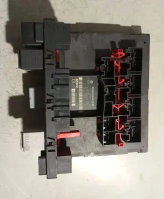 Volkswagen Touran I Comfort/convenience module 1K0937049M F005V00482 H34S0803
