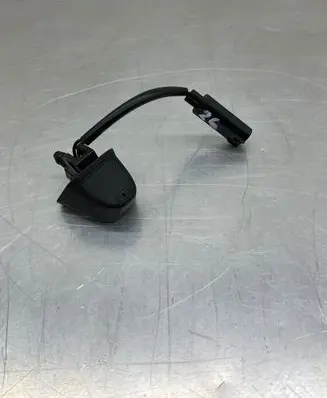 Windshield washer spray nozzle