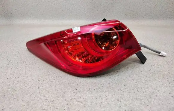 Infiniti Q50 Rear/tail lights