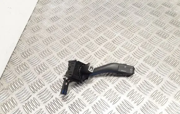 Volkswagen Golf Plus Wiper control stalk 1K0953519A