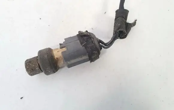Mazda 3 I Air conditioning (A/C) pressure sensor 