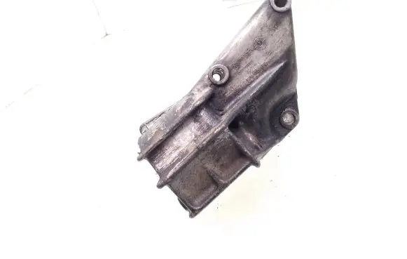 Volkswagen Transporter - Caravelle T4 Engine mounting bracket 074145167
