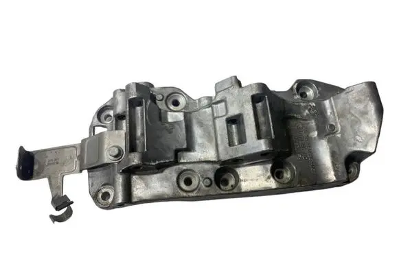 BMW 1 F20 F21 Engine mounting bracket 8506863 025147