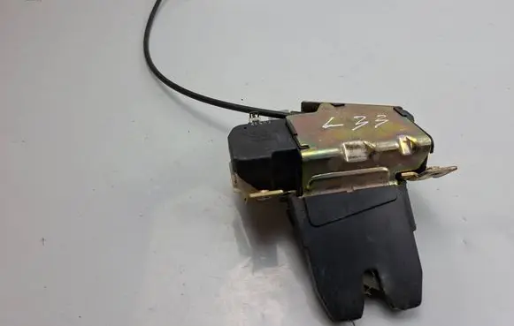 Volvo S60 Tailgate/trunk/boot lock/catch/latch 8679694 7890CZ