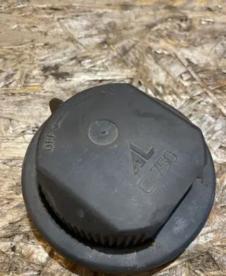 Headlight/headlamp dust cover