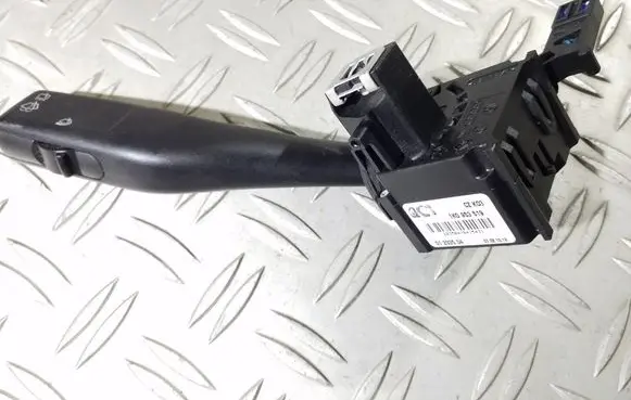Volkswagen Jetta V Wiper control stalk 1K0953519