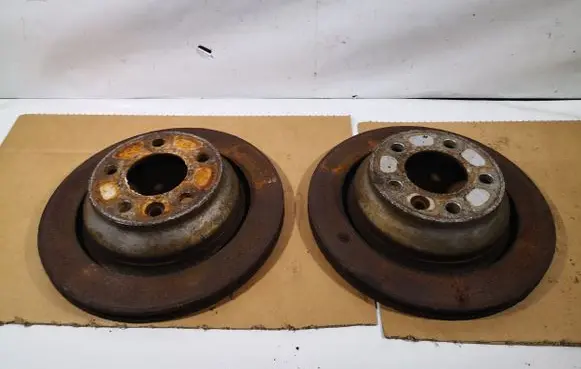 Volkswagen Touareg I Rear brake disc
