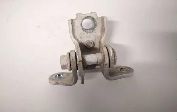 Skoda Praktik (5J8) Rear door lower hinge 5j0833412
