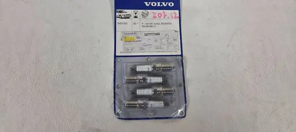 Volvo C30 Spark plug 30777349