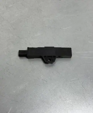 BMW X5 G05 Keyless system antenna 6832066