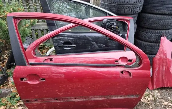 Peugeot 207 Door (2 Door Coupe) 11111111