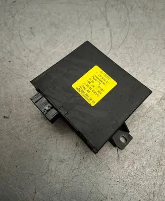 Mercedes-Benz S W220 Light module LCM 2208203685 0307870011