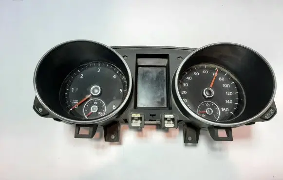 Volkswagen Golf VI Speedometer (instrument cluster) 5K0920970N