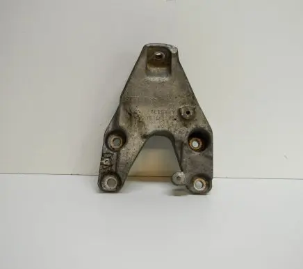 BMW X4 F26 Engine mounting bracket 736813