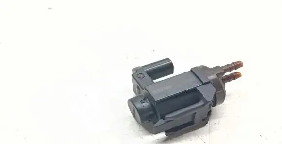 BMW 1 F20 F21 Vacuum valve 8570591 70478502