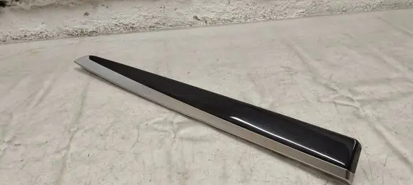 BMW M5 Dashboard glove box trim 7225525