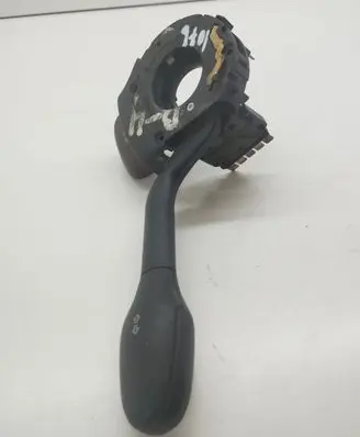 Volkswagen PASSAT B4 Indicator stalk DOTSAEQ891 DOTSAEQC88S97