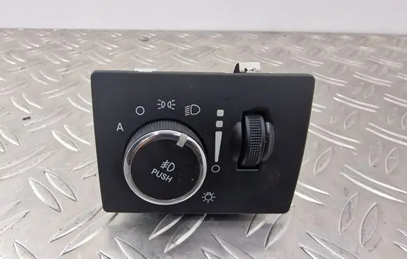 Jeep Grand Cherokee Light switch P68189156AA